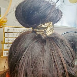 Hair cuff